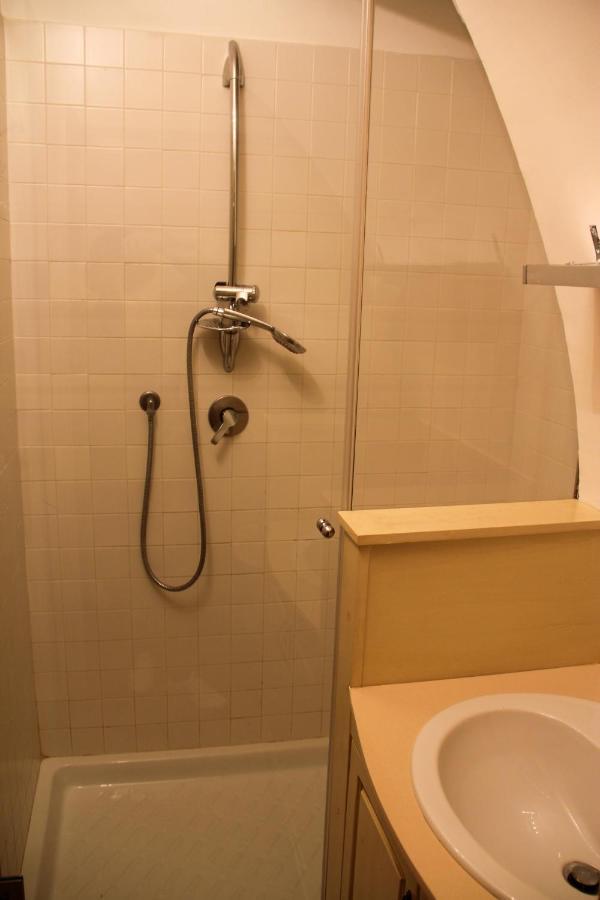 Al Civico 4 Bed and Breakfast Molfetta Exteriör bild