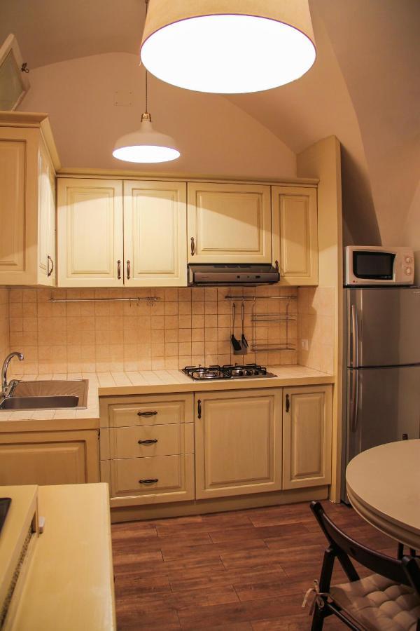 Al Civico 4 Bed and Breakfast Molfetta Exteriör bild
